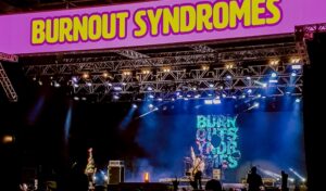 Show da banda Burnout Syndromes no Anime Friends 2023 no Brasil.