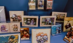 Produtos do jogo Genshin Impact.